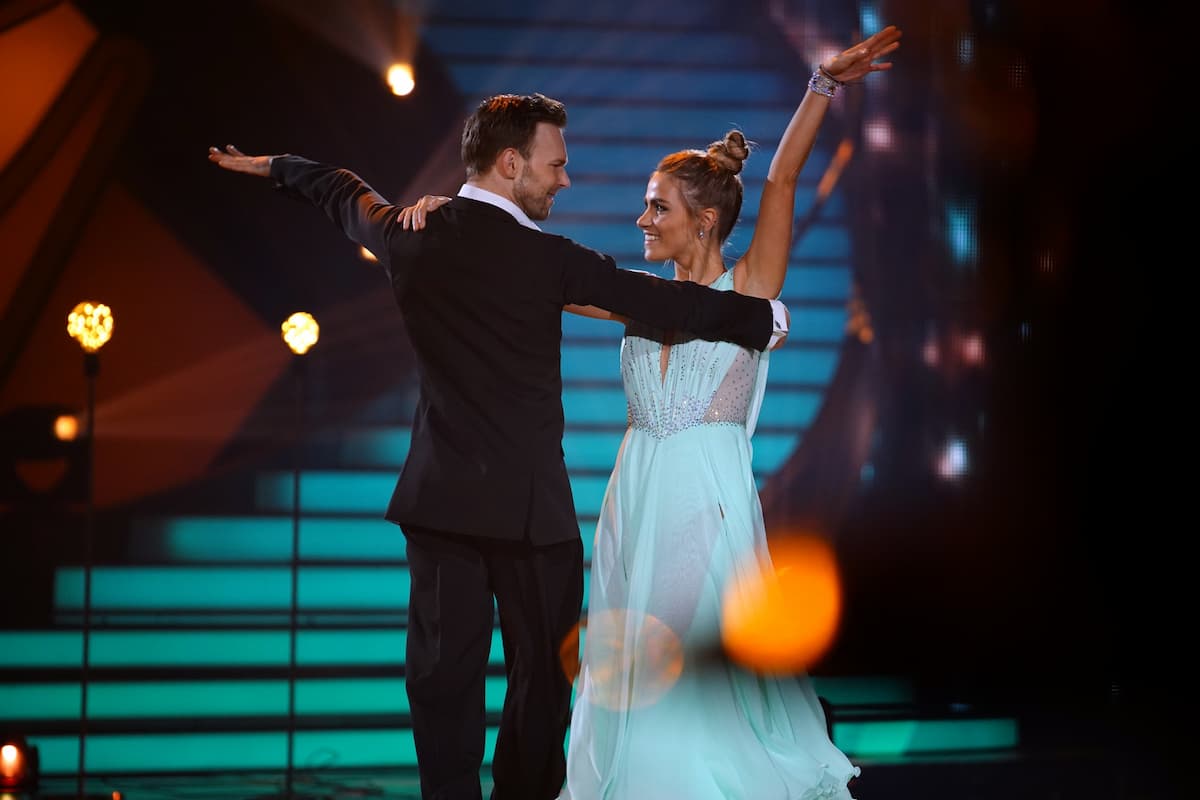 Vadim Garbuzov und Sarah Mangione bei Let's dance am 4.3.2022