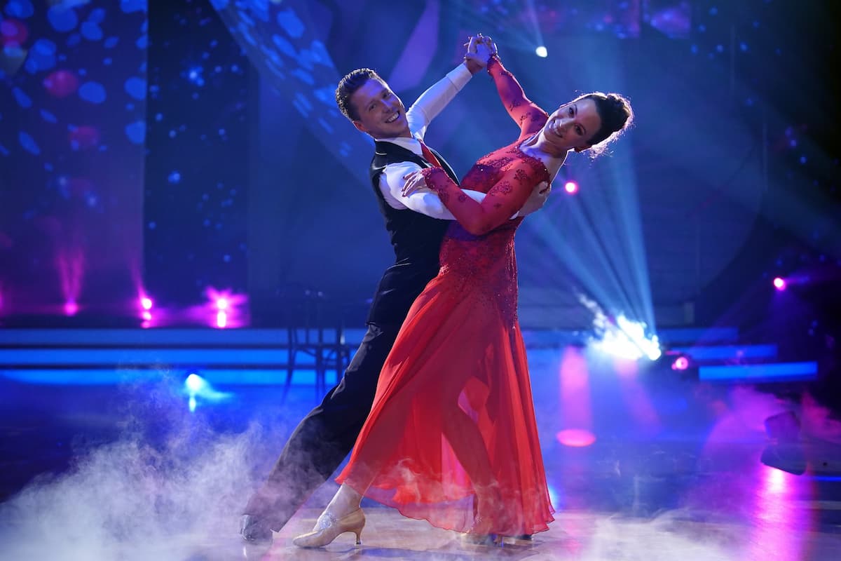 Caroline Bosbach - Valentin Lusin erneut ausgeschieden bei Let's dance am 1.4.2022