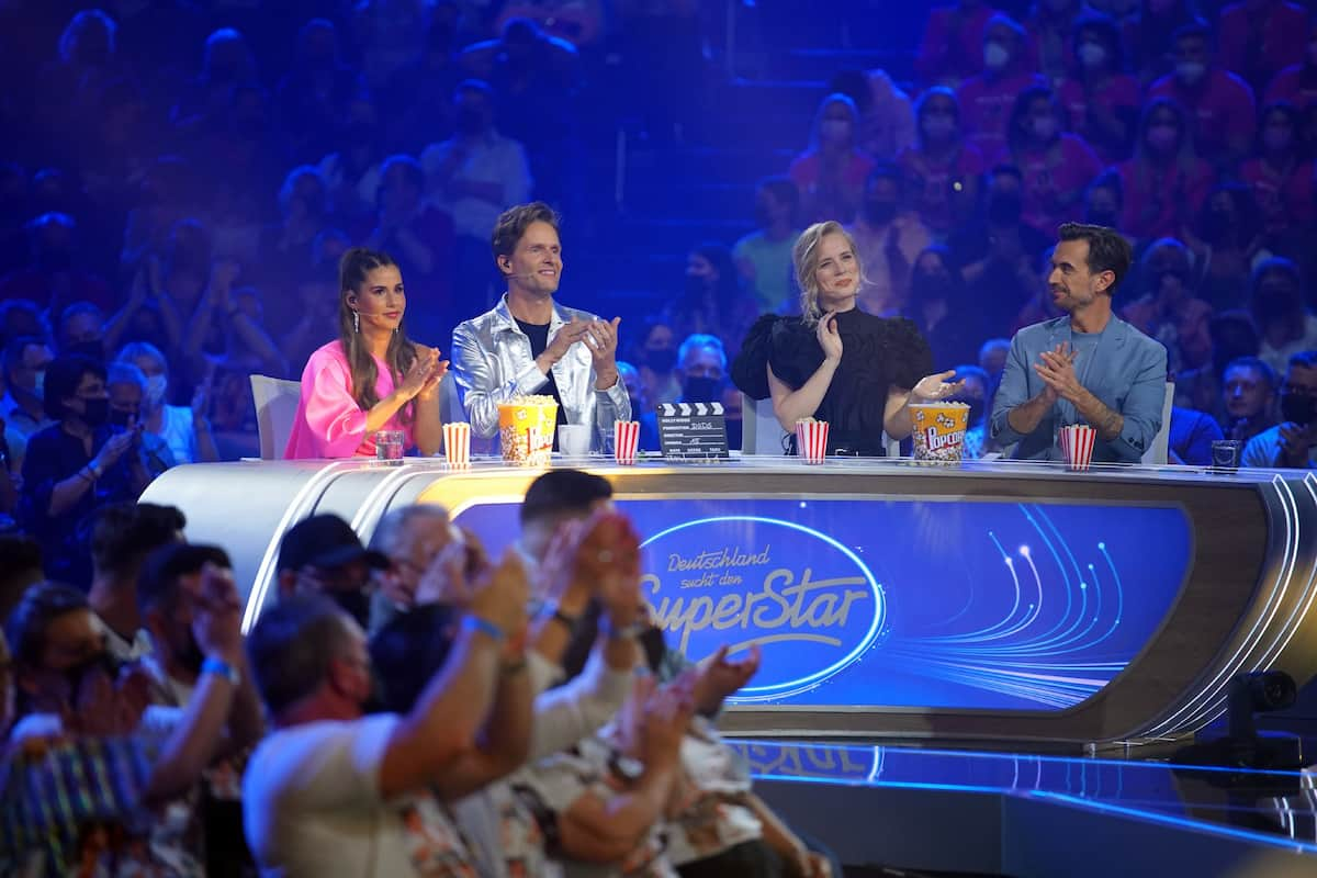 DSDS am 23.4.2022 - Jury mit Sarah Engels, Toby Gad, Ilse DeLange und Florian Silbereisen