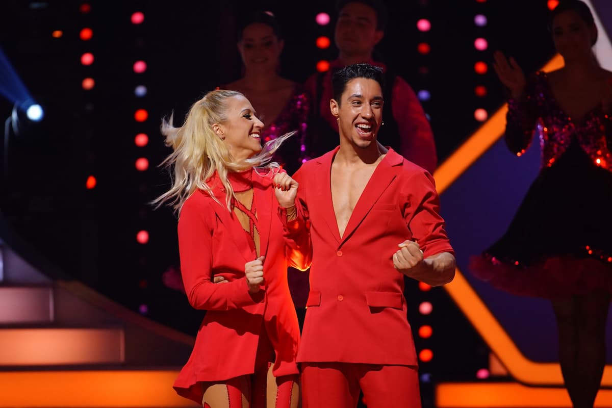 Rene Casselly und Kathrin Menzinger bei Let's dance 8.4.2022