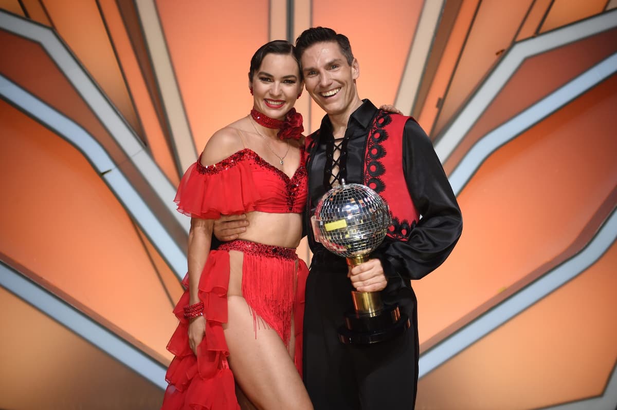 Renata Lusin und Christian Polanc Sieger-Gewinner der Profi-Challenge Let's dance 2022