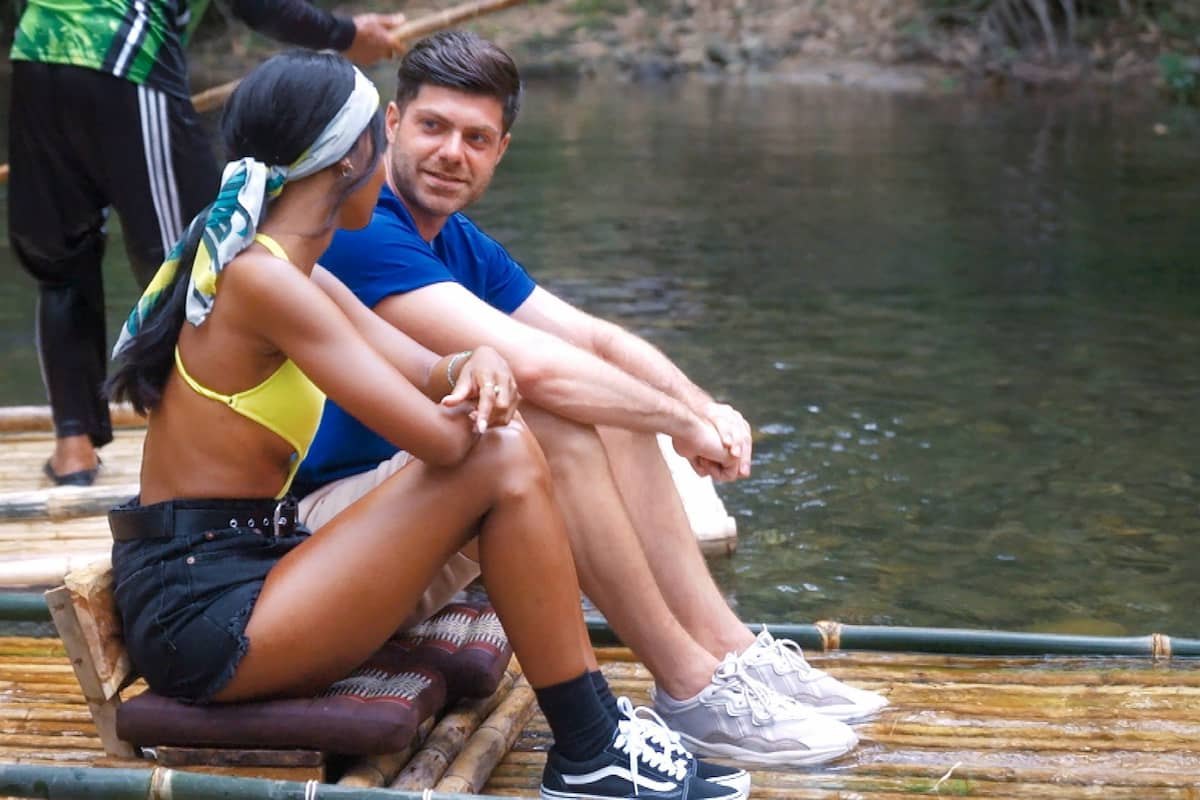 Bachelorette am 6.7.2022 - Sharon im Gespräch mit Alex (Alexandros)