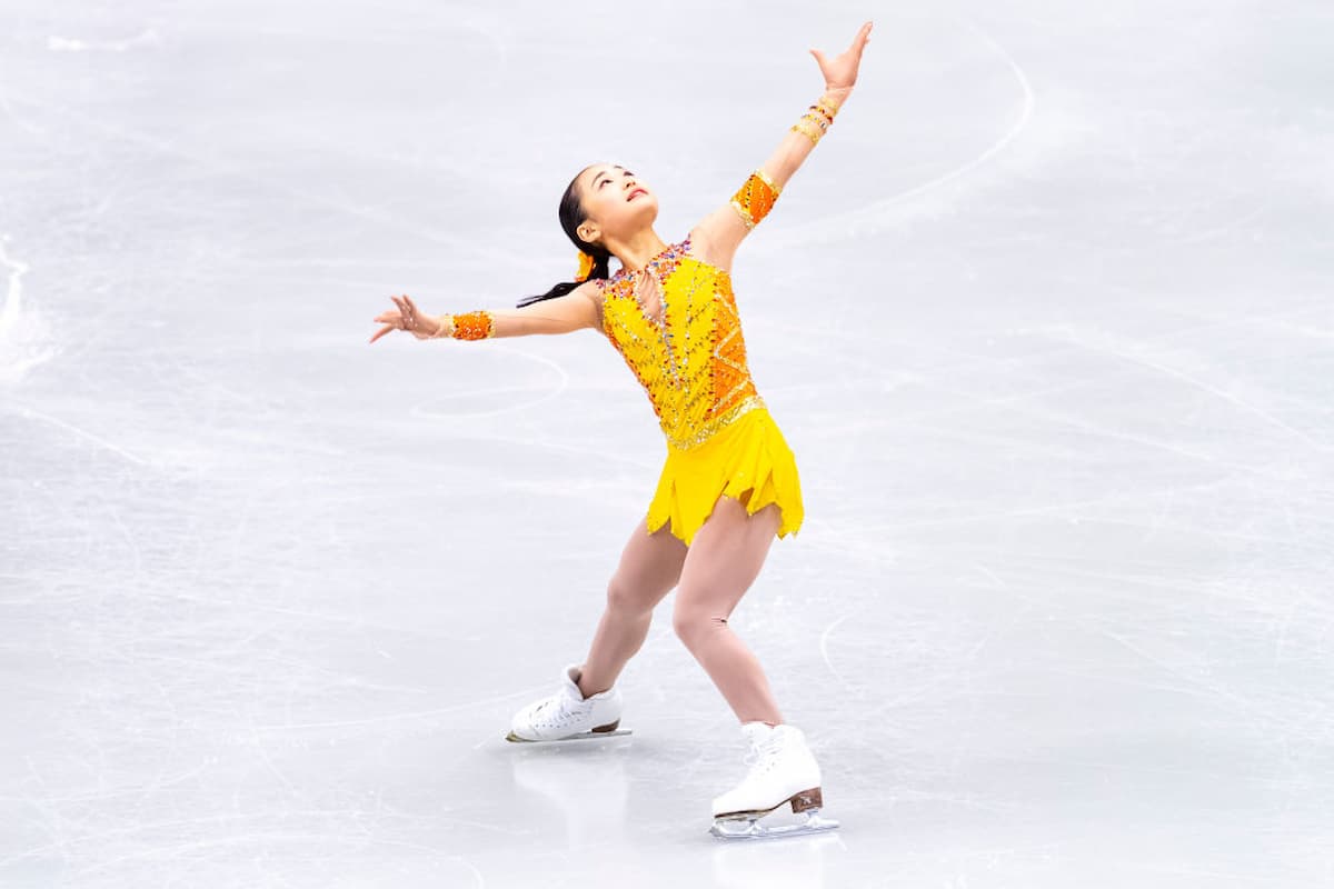 Mao Shimada aus Japan - Platz 1 beim Eiskunstlauf ISU Junior Grand Prix Ostrava 2022