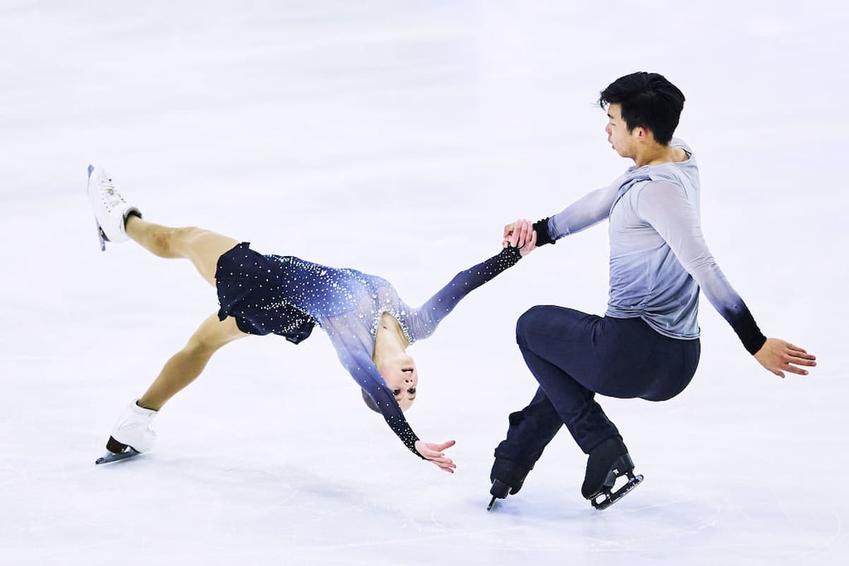 Cayla Smith & Andy Deng - Platz 1 ISU Junior Grand Prix 2022 Riga im Paarlauf