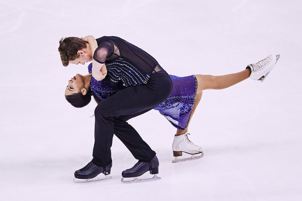 Eiskunstlauf Junior Grand Prix Gdansk 2022 Ergebnisse, Zeitplan 29.9.-1.10.2022, Übertragungen - hier im Bild das Eistanz-Paar Celina Fradji & Jean-Hans Fourneaux aus Frankreich