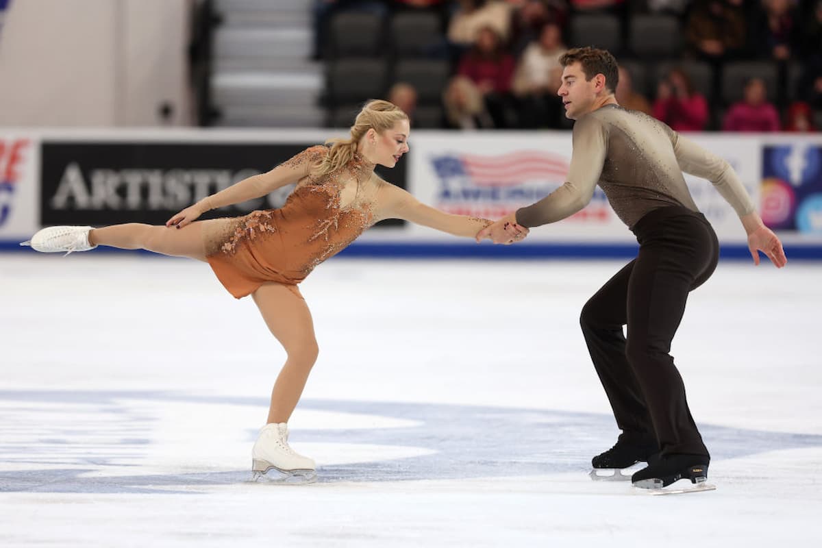 Alexa Knierim - Brandon Frazier aus den USA in der Kür - Sieger beim ISU Grand Prix Skate America 2022