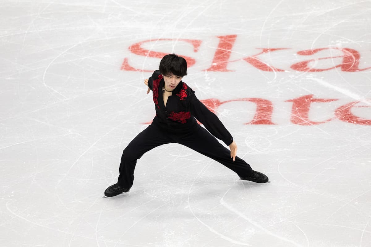 Kao Miura aus Japan beim ISU Grand Prix Skate Canada 2022