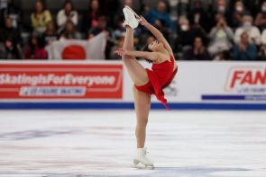 Eiskunstlauf ISU Grand Prix 18.-20.11.2022 NHK Trophy Sapporo Ergebnisse, TV-Übertragungen, Zeitplan - hier im Bild Kaori Sakamoto aus Japan