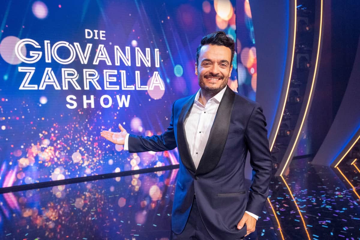 Giovanni Zarrella Show 5.11.2022 - Alle Gäste im ZDF in Offenburg - hier im Bild Giovanni Zarella als Moderator