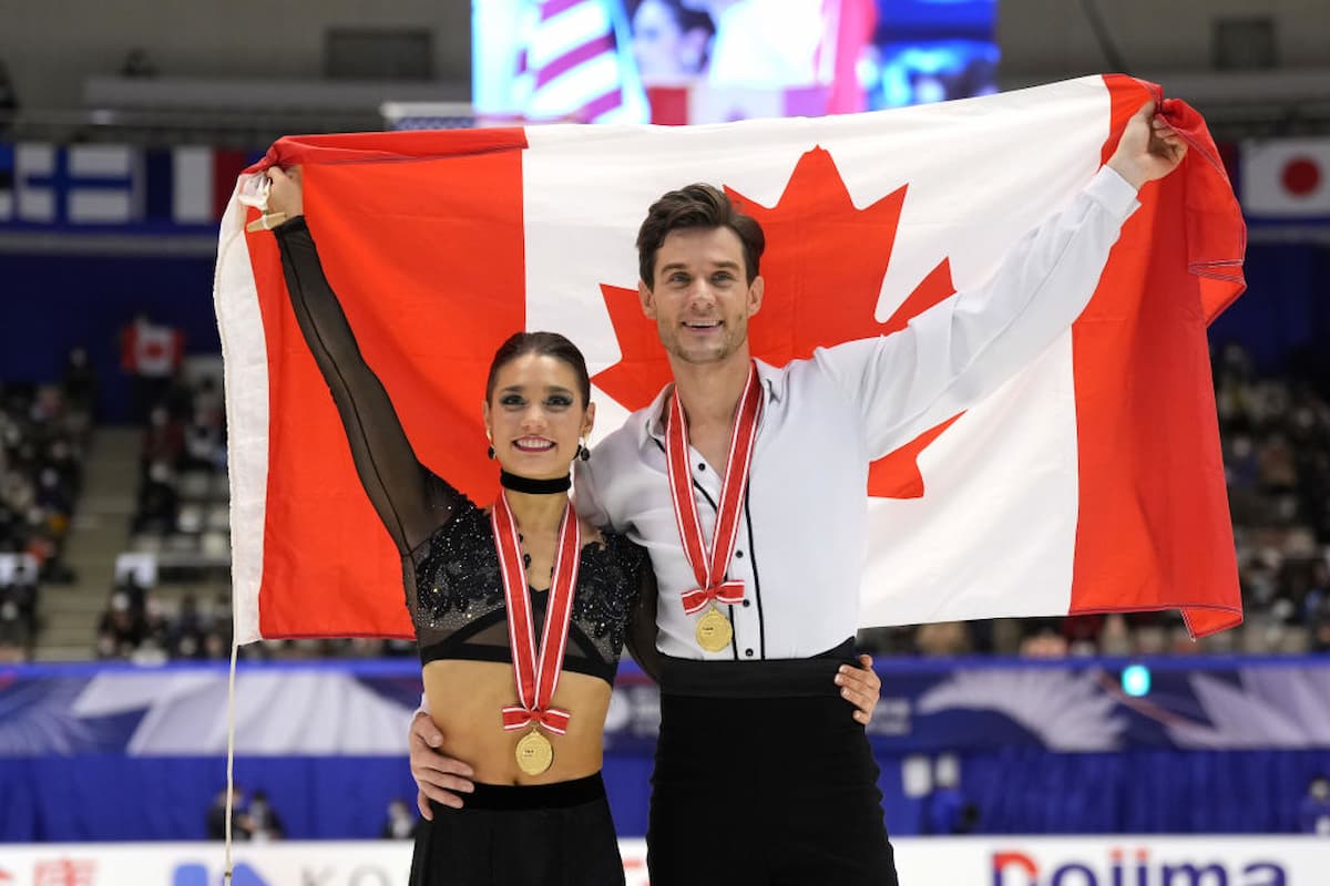 Laurence Fournier Beaudry - Nikolaj Soerensen aus Kanada Sieger im Eistanz bei der NHK Trophy 2022