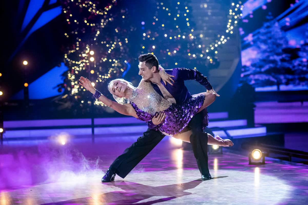 Janin Ullmann und Zsolt Sandor Cseke bei Let's dance am 23.12.2022