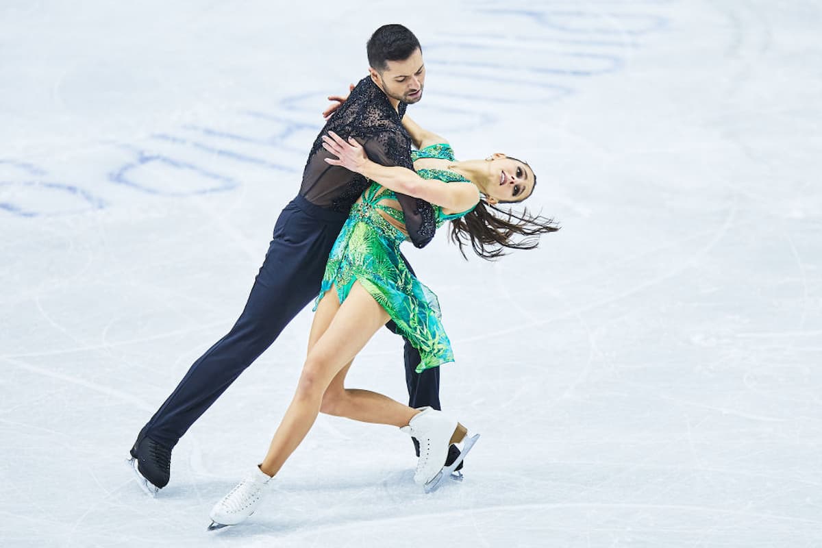 Eiskunstlauf-EM 2023 - hier im Bild das Eistanz-Paar Lilah Fear - Lewis Gibson aus Großbritannien im Rhythm Dance