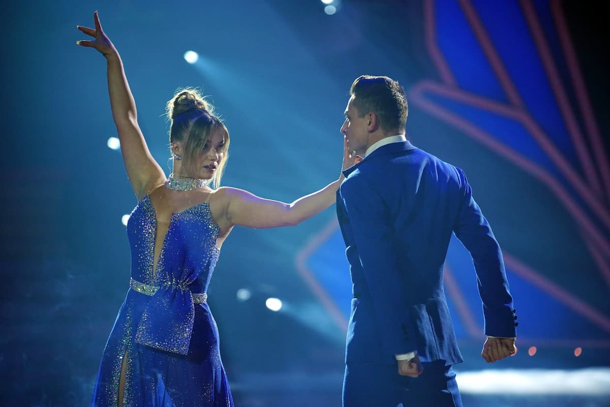 Julia Beautx und Zsolt Sandor Cseke bei Let's dance am 24.2.2023