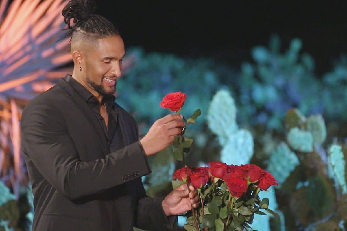 Erste Nacht der Rosen beim Bachelor am 1.3.2023 - hier im Bild der Bachelor 2023 David Jackson