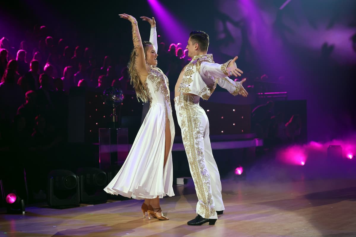 Julia Beautx und Zsolt Sandor Cseke bei Let's dance 24.3.2023