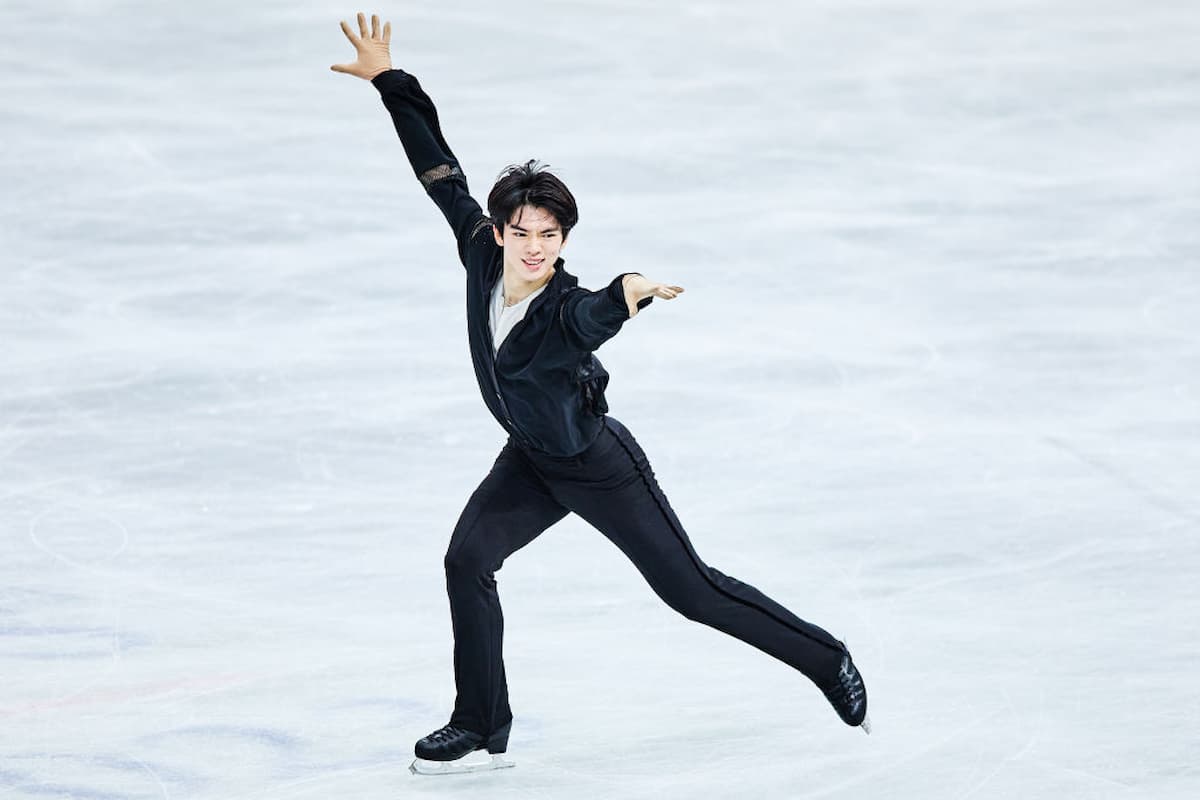 Junhwan Cha aus Südkorea bei der Eiskunstlauf-WM 2023