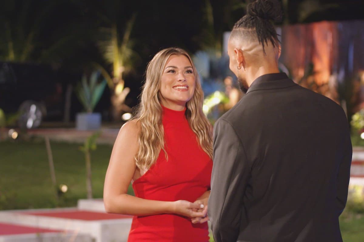 Maike mit David beim Start Bachelor 1.3.2023