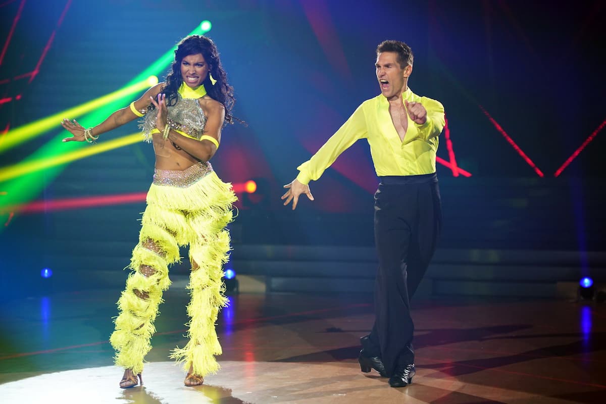 Sharon Battiste & Christian Polanc - Samba bei Let's dance am 10.3.2023