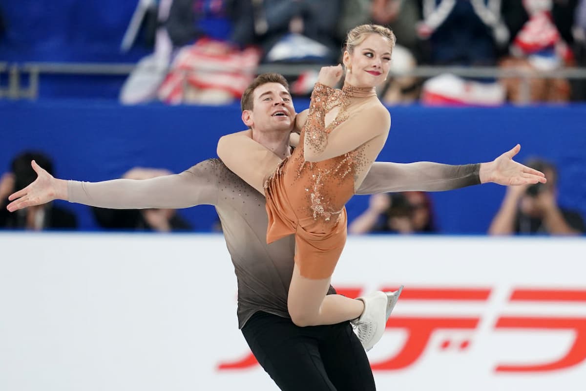 Alexa Knierim & Brandon Frazier aus den USA bei der World Team Trophy 2023