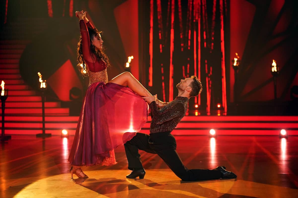 Chryssanthi Kavazi und Vadim Garbuzov - Paso doble bei Let's dance am 14.4.2023