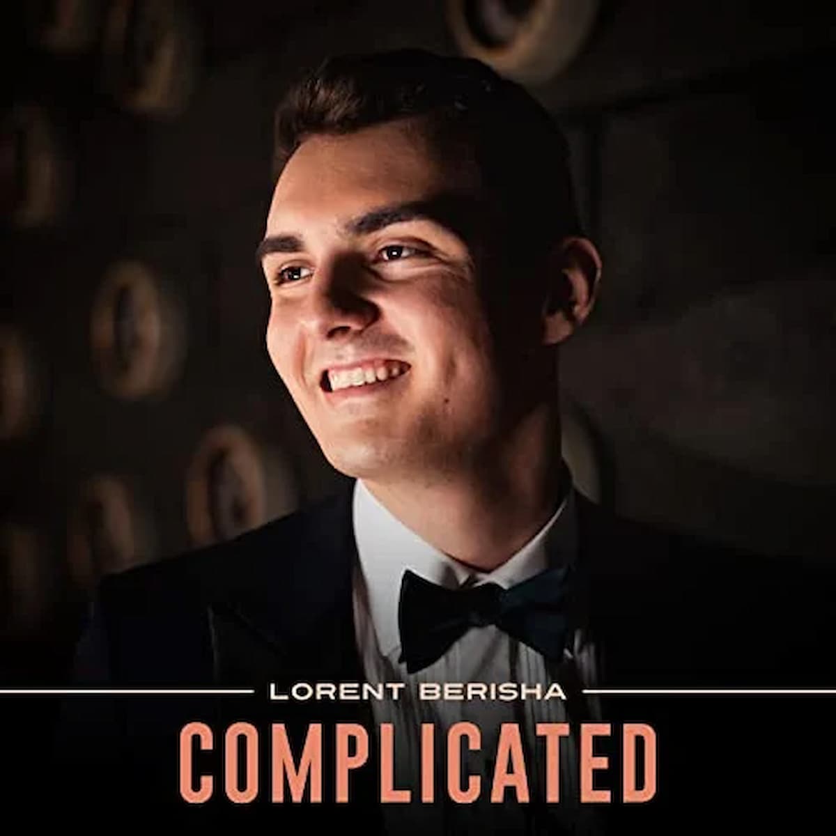 Lorent Berisha - Complicated - DSDS 2023 Sieger-Song, Final-Song - hier im Bild das Single-Cover mit Lorent Berisha im Portrait