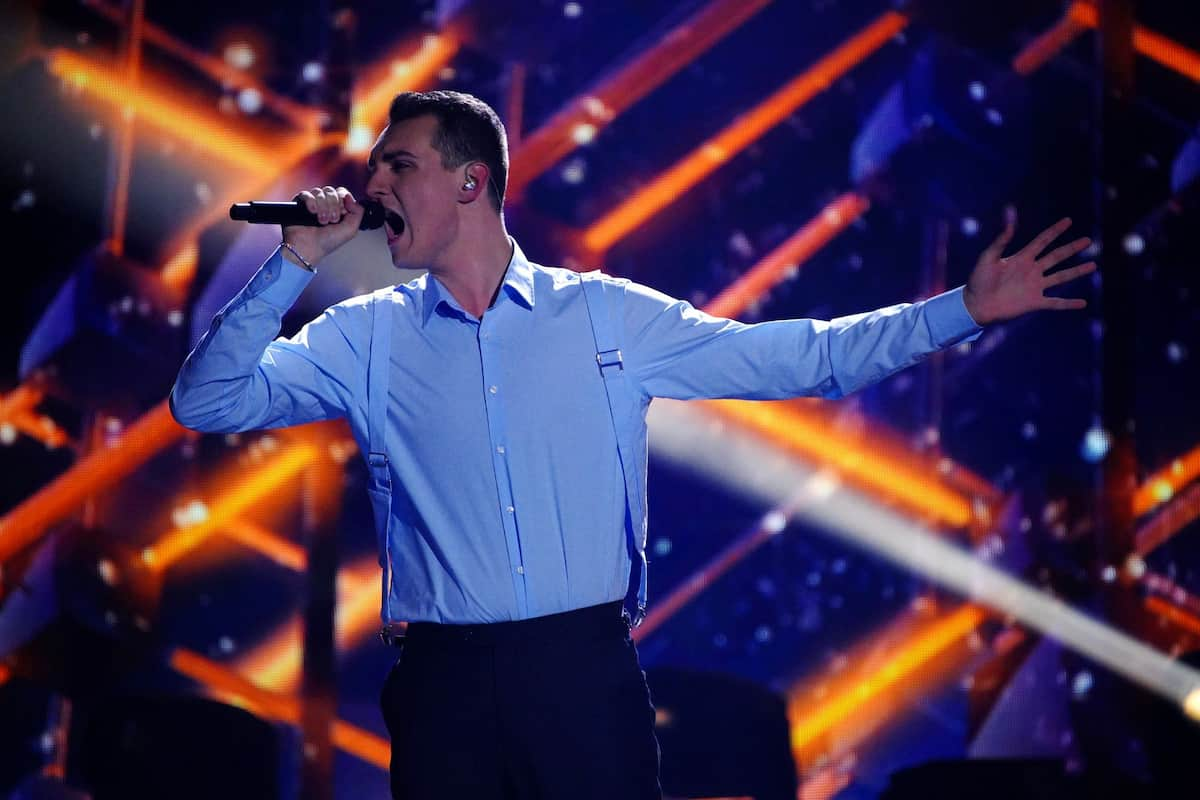 Lorent Berisha mit seinem Final-Song Complicated im Finale DSDS 15.4.2023