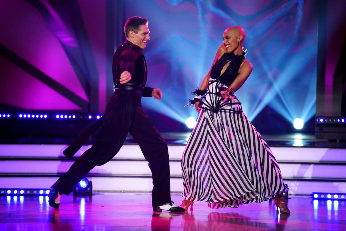 Sharon Battiste und Christian Polanc bei Let's dance am 21.4.2023