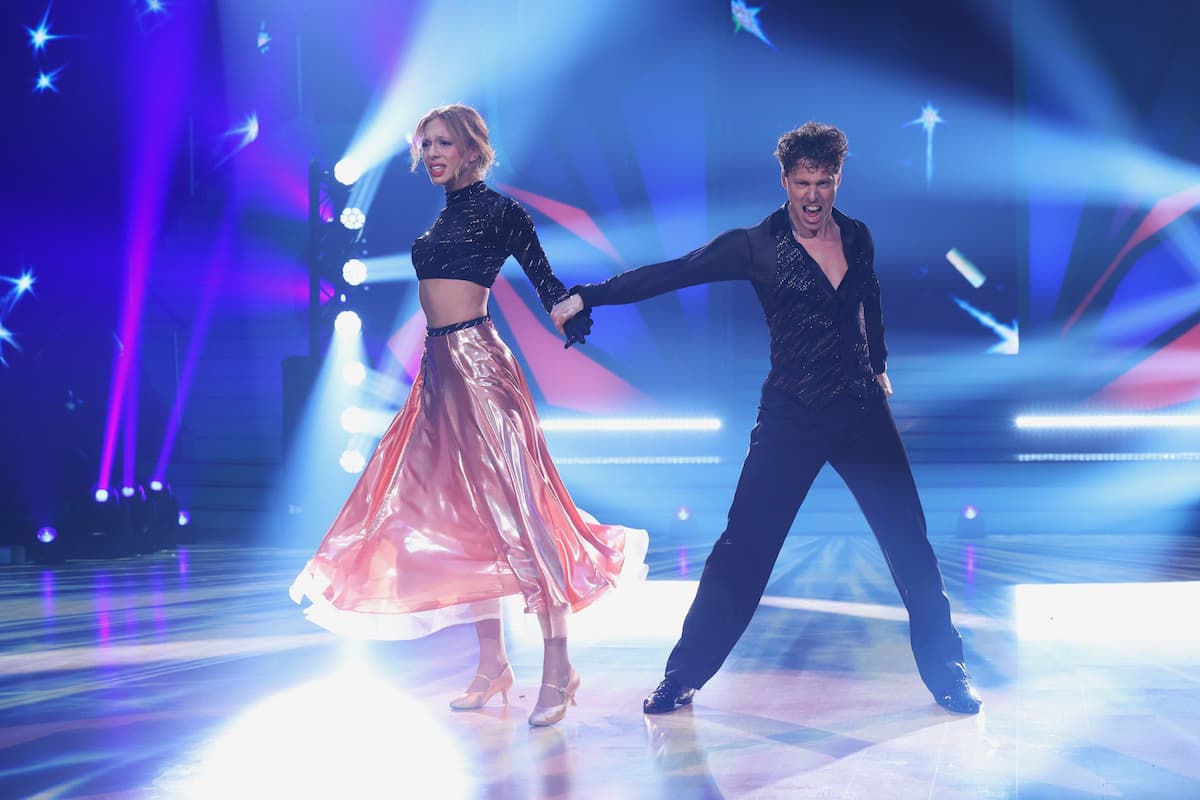 Anna Ermakova und Valentin Lusin beim Wiener Walzer Let's dance am 12.5.2023