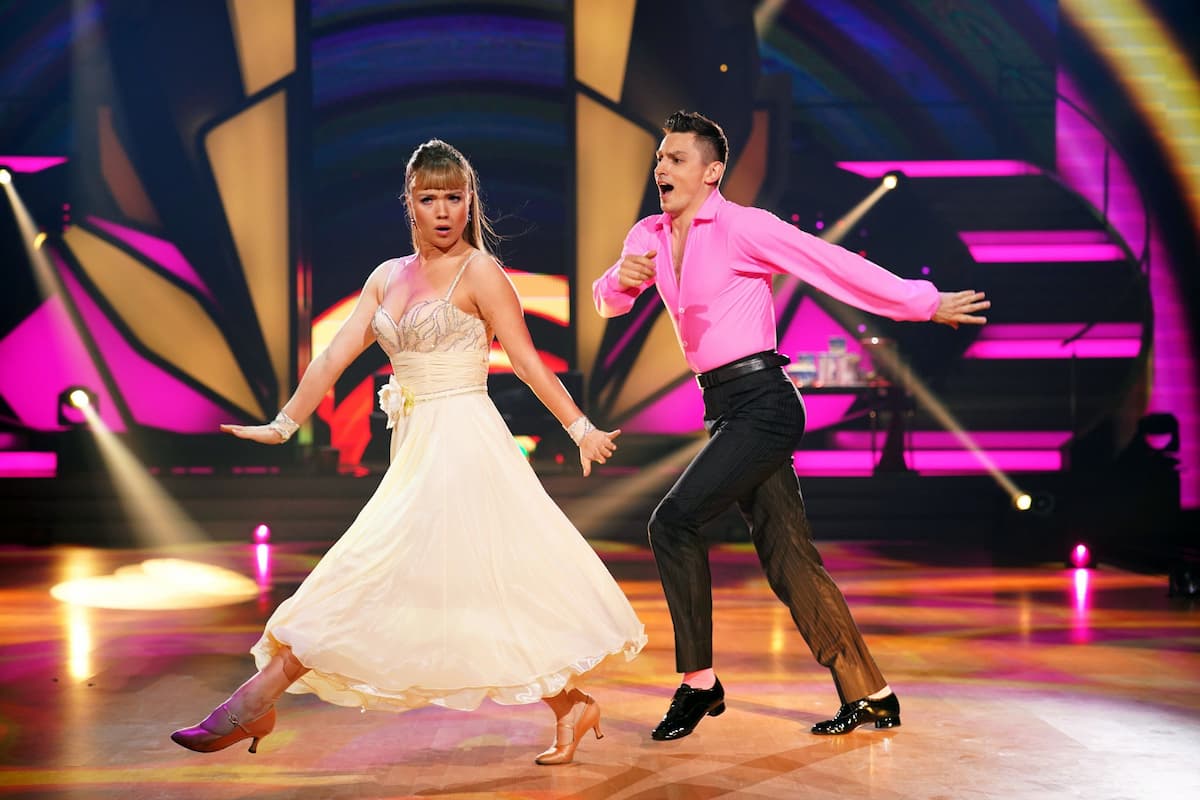 Julia Beautx und Zsolt Sandor Cseke bei Let's dance am 5.5.2023