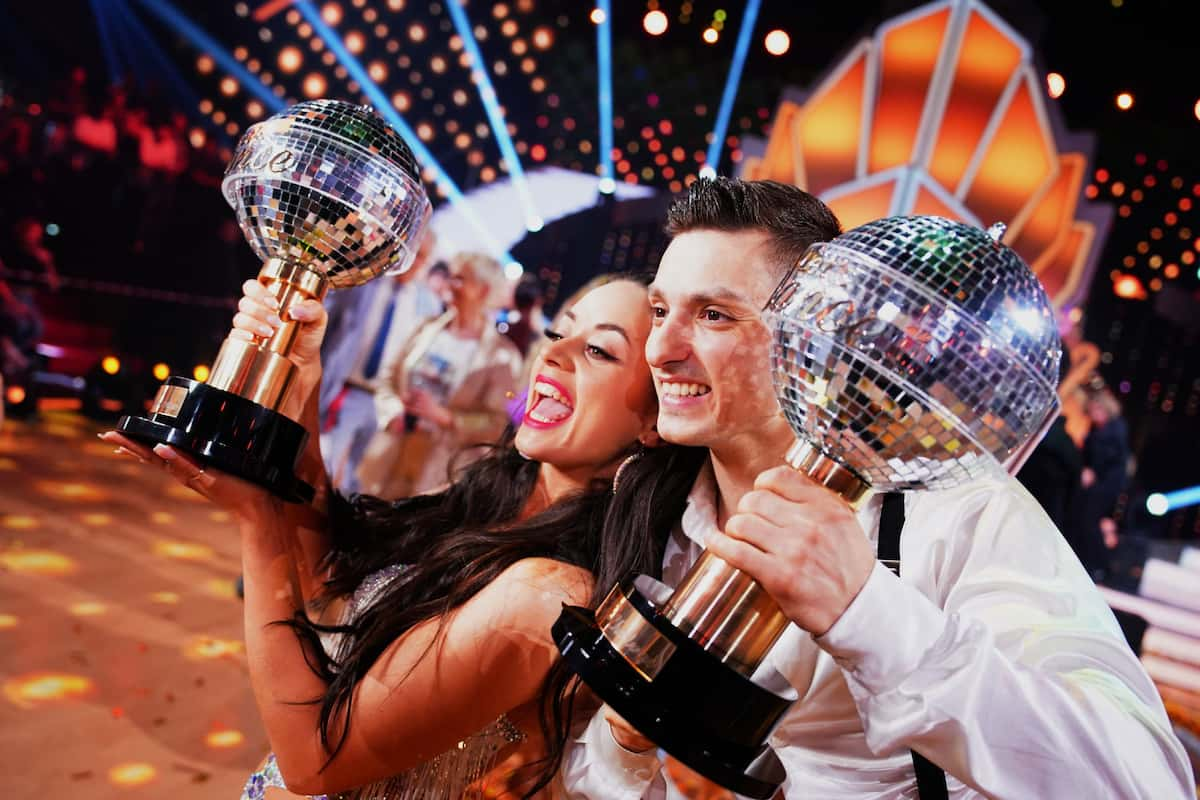 Malika Dzumaev und Zsolt Sandor Cseke als Sieger-Gewinner Profi Challenge Let's dance am 26.5.2023