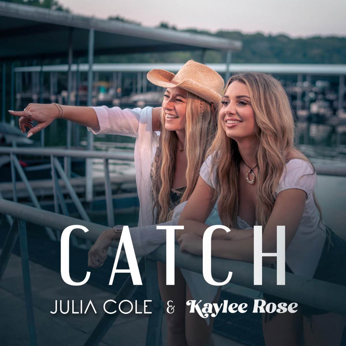 Julia Cole & Kaylee Rose Country-Song “Catch” veröffentlicht