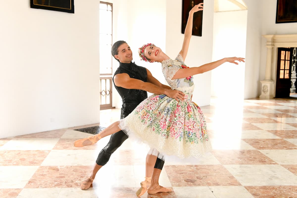 Neujahrsballett 2024: Dreharbeiten für das Ballett beim Neujahrskonzert der Wiener Philharmoniker 2024 - hier im Bild Giorgio Foures und Elena Bottaro vom Wiener Staatsballett