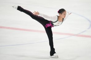 Eiskunstlauf Junior Grand Prix Jerewan 5.-7.10.2023 Ergebnisse, Zeitplan, Übertragungen - hier im Bild Mao Shimada aus Japan