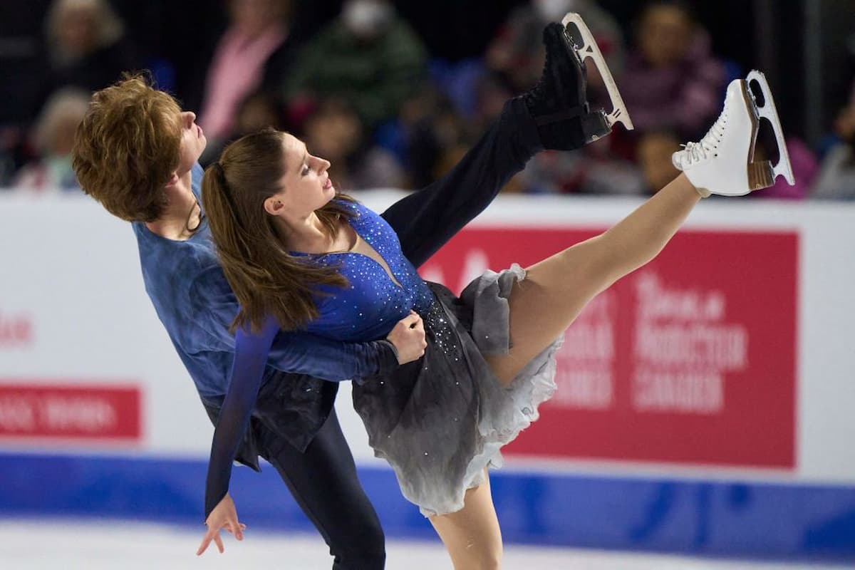 Oona Brown & Gage Brown aus den USA - Eistanz-Paar beim ISU Grand Prix Eiskunstlauf Skate Canada 2023