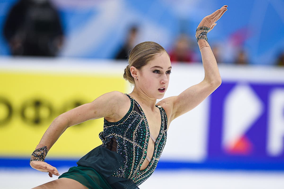 Alina Gorbacheva beim Eiskunstlauf Grand Prix Russland 2023 Kazan