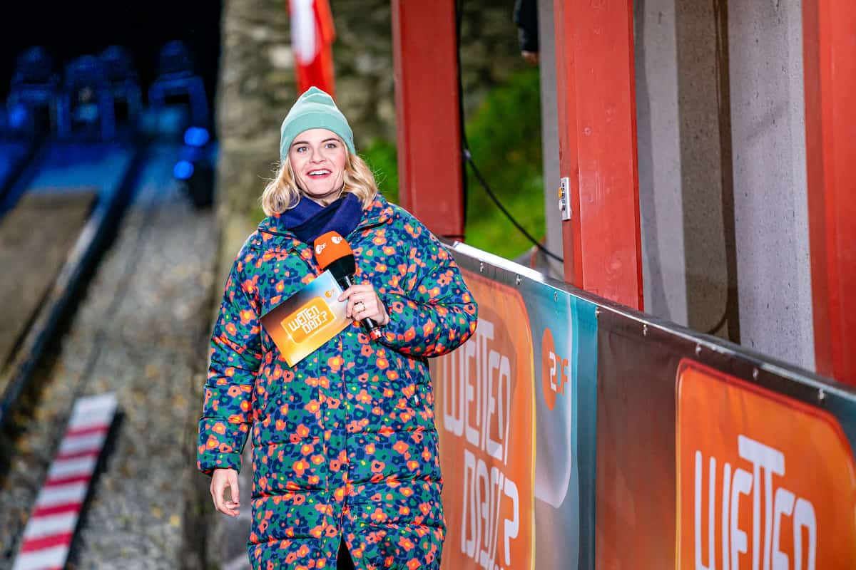 Hazel Brugger bei der Außenwette Wetten dass 25.11.2023