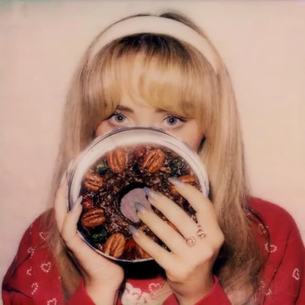 Sabrina Carpenter Weihnachts-Album 2023 “Fruitcake”