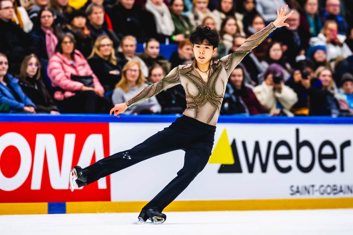 Shun Sato aus Japan Platz 2 Eiskunstlauf-Männer ISU Grand Prix Espoo 2023