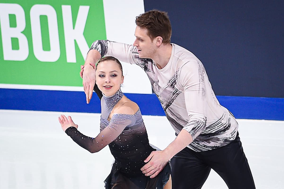 Aleksandra Boikova & Dmitri Koslowski bei der Eiskunstlauf-Meisterschaft 2024 Chelyabinsk