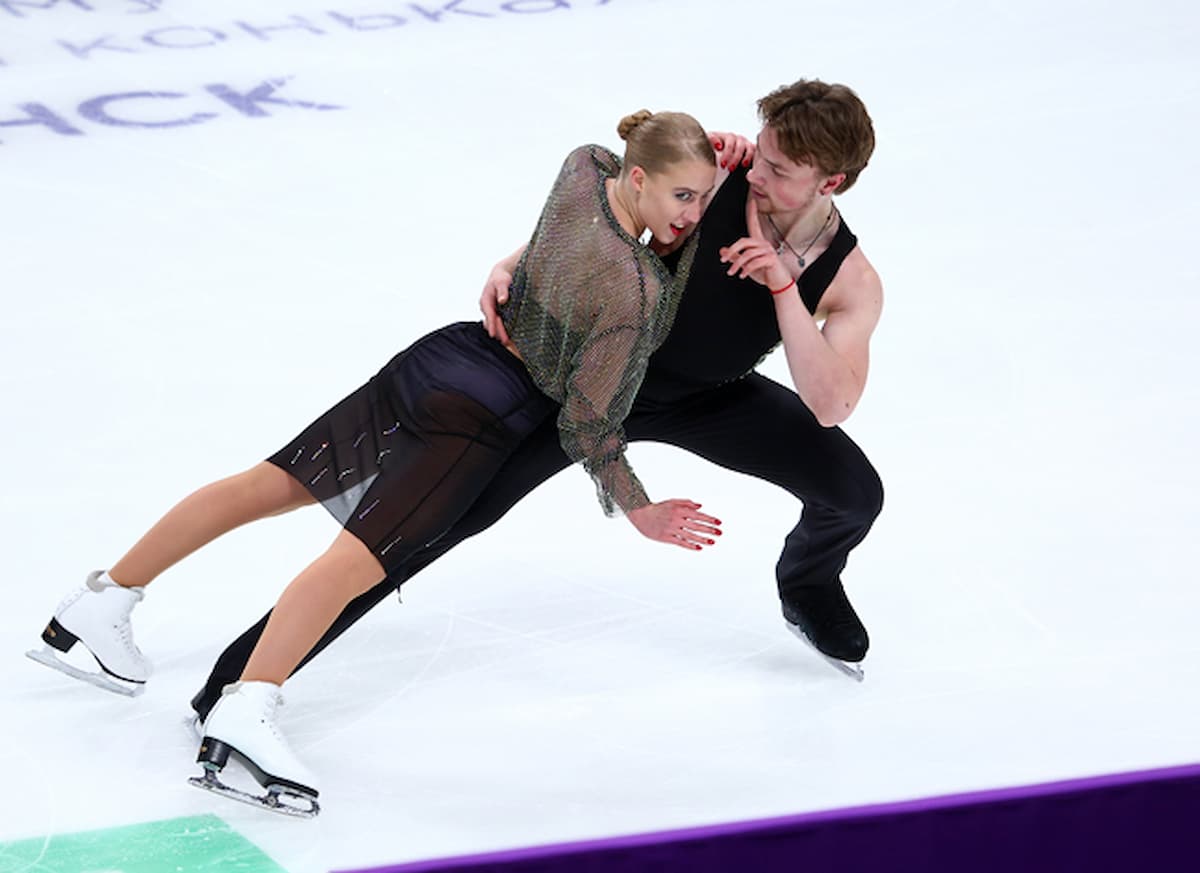 Ekaterina Mironova & Evgenii Ustenko - Eistanz-Paar bei der Eiskunstlauf-Meisterschaft Russland 2024