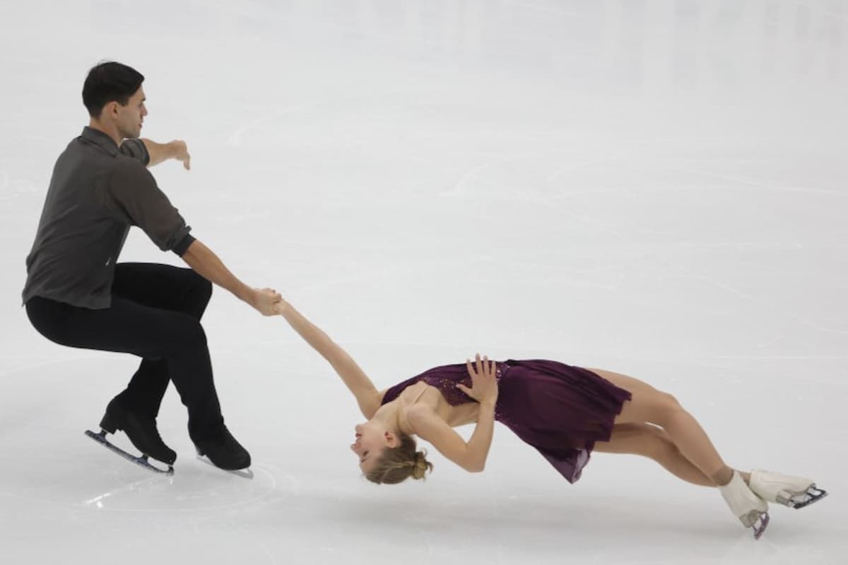 Minerva Fabienne Hase & Nikita Volodin - Platz 1 Eiskunstlauf-Paare Kurzprogramm Grand Prix Finale