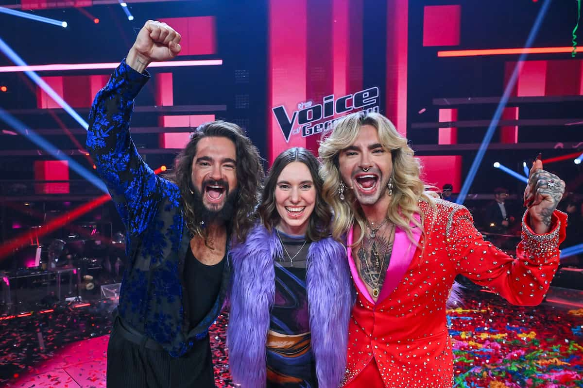 TVoG 2023 - Siegerin Malou Lovis Kreyelkamp mit Tom und Bill Kaulitz