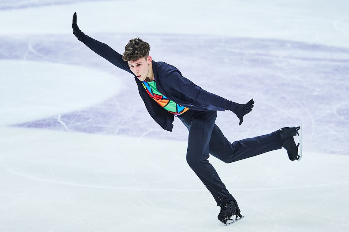 Lukas Britschgi aus der Schweiz bei der Eiskunstlauf-EM 2024