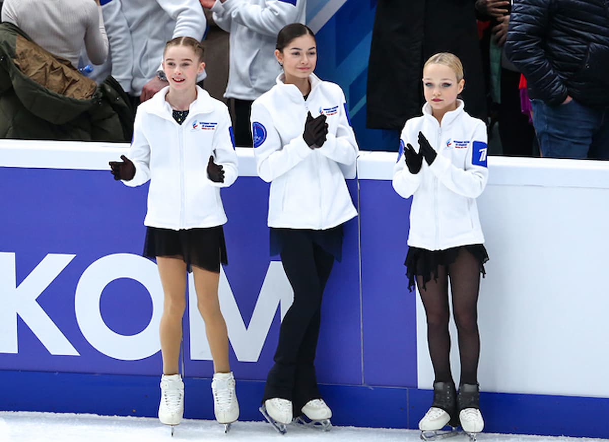 Siegerinnen Frauen Russische Sprungelemente-Meisterschaft 2024 - hier im Bild Margarita Bazylyuk, Adelia Patrosyan, Elena Kostyleva