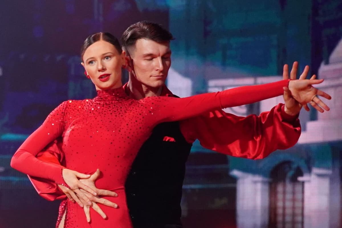 Ann-Kathrin Bendixen und Mikael Tatarkin bei Let's dance am 23.2.2024