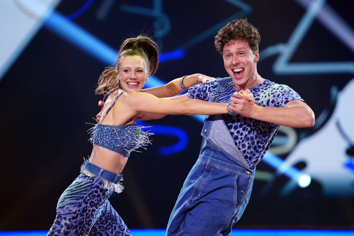 Ann-Kathrin Bendixen & Valentin Lusin - Charleston - Aufsteiger bei Let's dance 8.3.2024