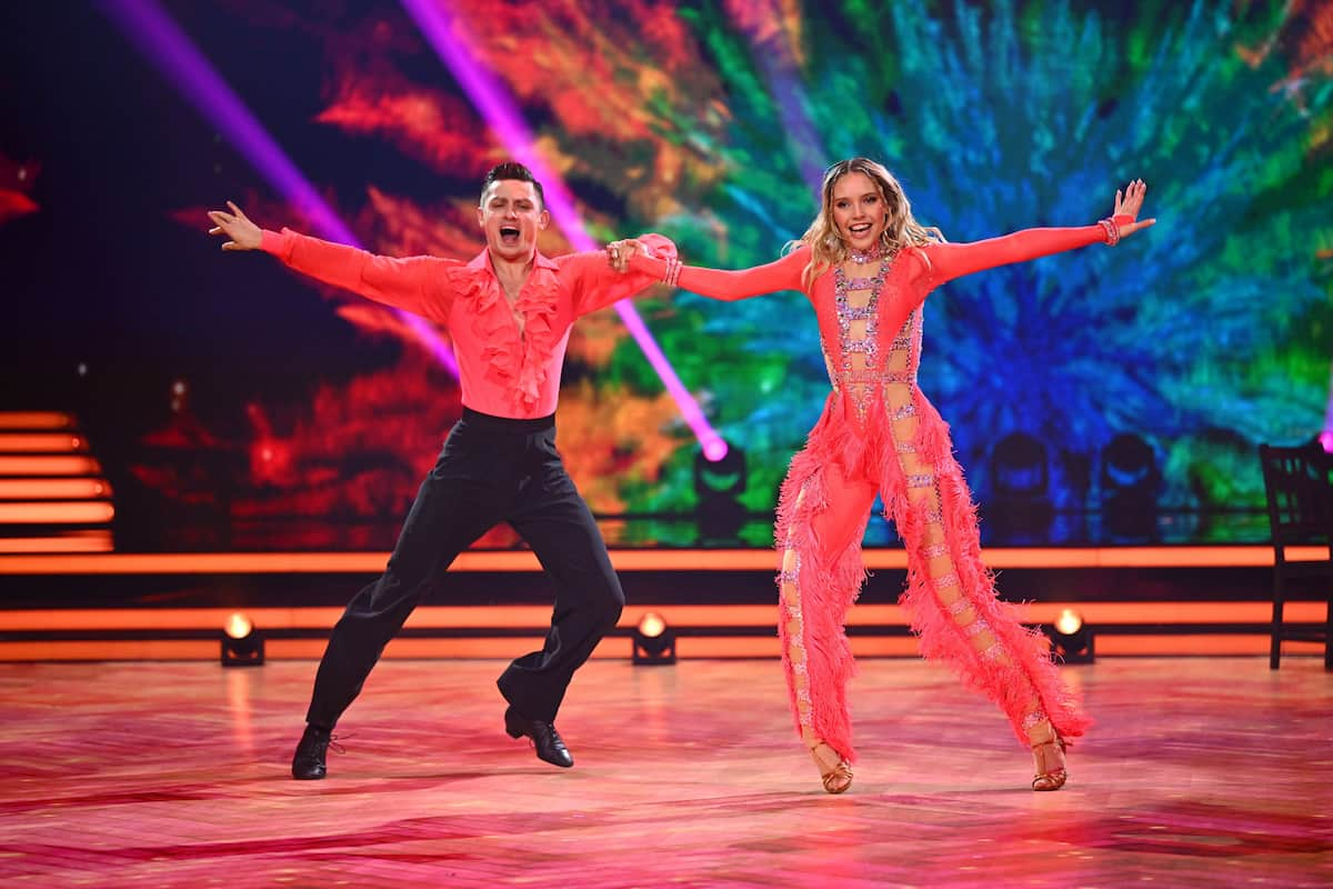 Lina Larissa Strahl und Zsolt Sandor Cseke bei Let's dance am 15.3.2024