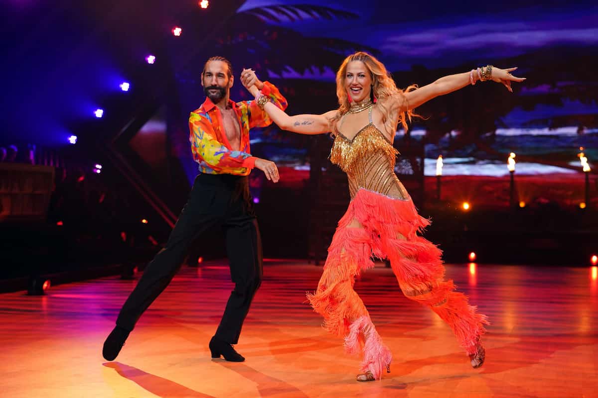Lulu & Massimo Sinato, Samba bei Let's dance am 22.3.2023