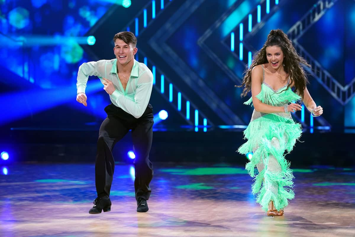 Maria Clara Groppler und Mikael Tatarkin bei Let's dance 1.3.2024