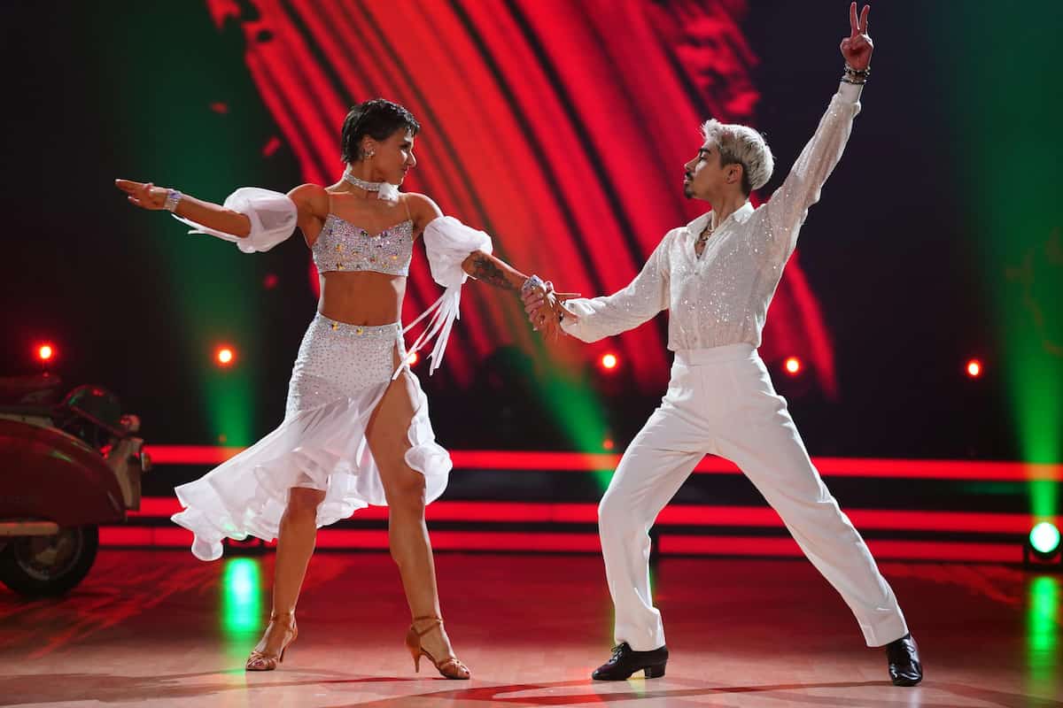 Tony Bauer & Anastasia Stan, Rumba bei Let's dance 22.3.2024